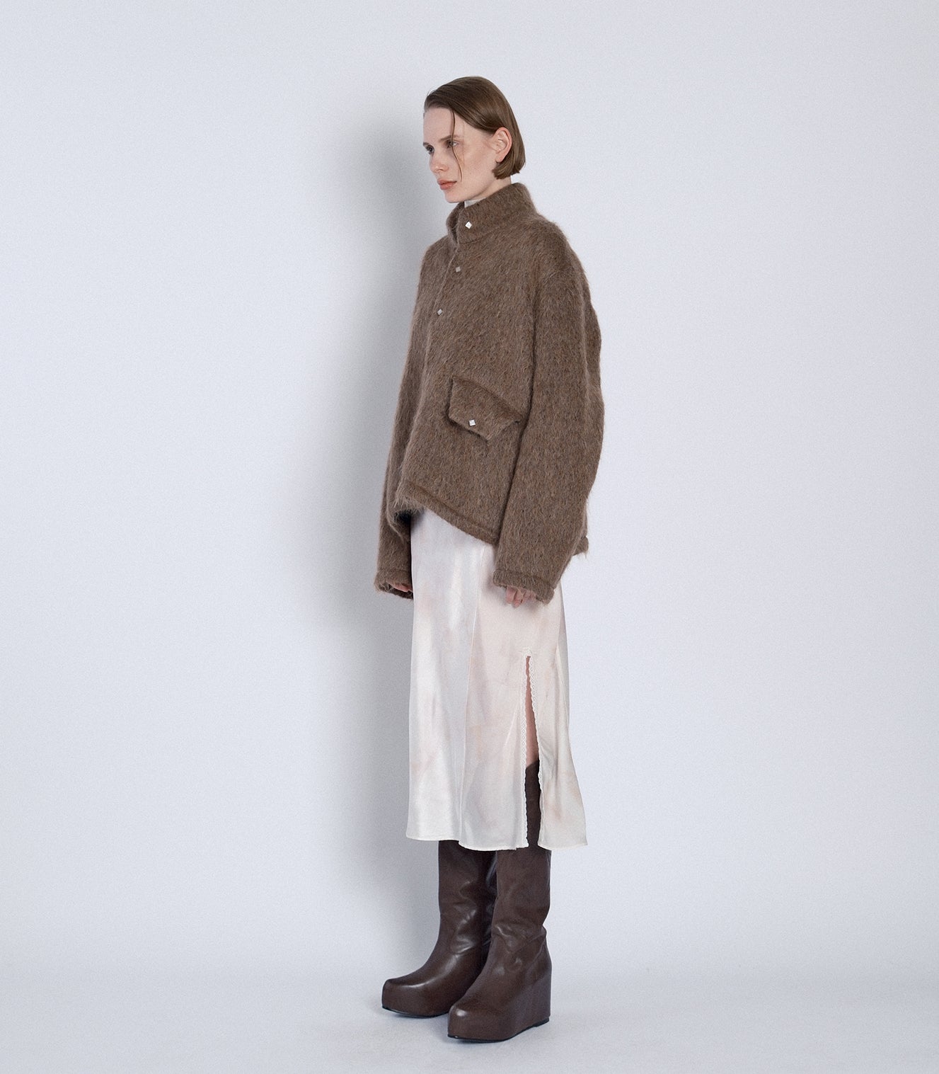 PULLOVER SHAGGY TOP - BROWN