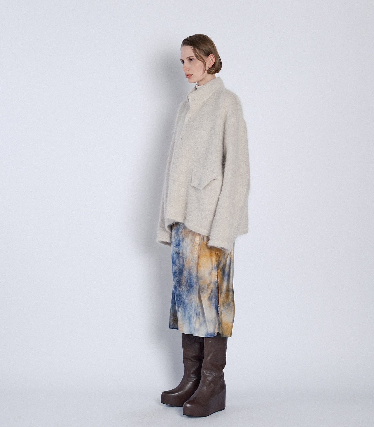 PULLOVER SHAGGY TOP - WHITE