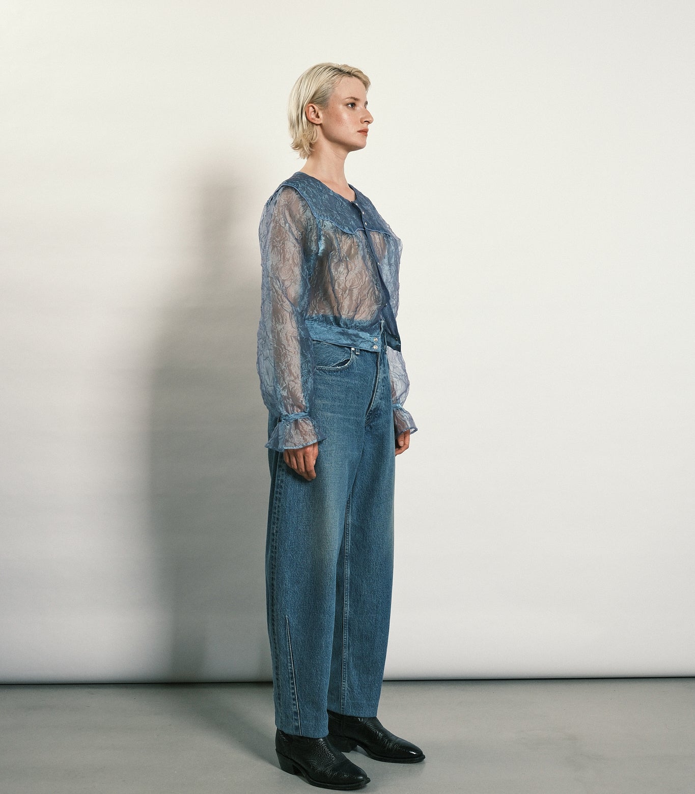 TAPERED JEAN TROUSERS - MID BLUE - TANAKA