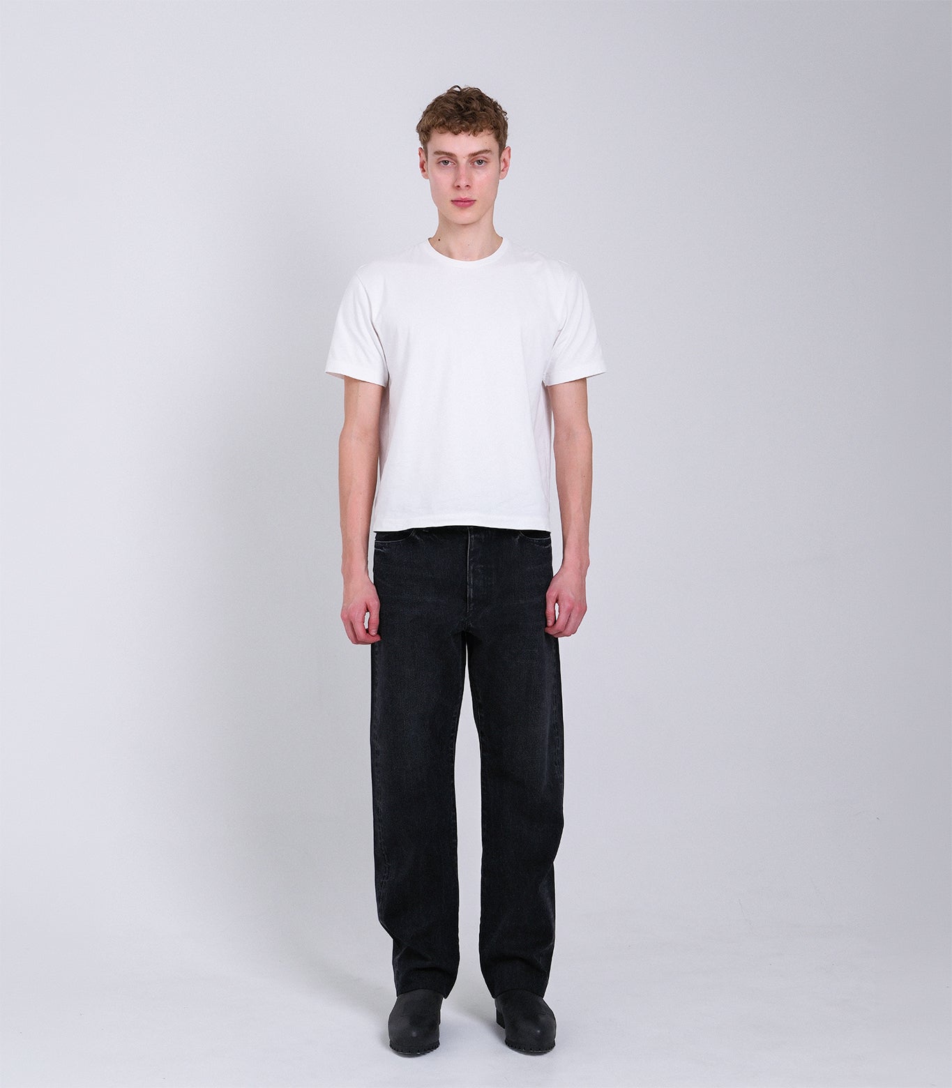 STRAIGHT JEAN TROUSERS - BLACK – TANAKA