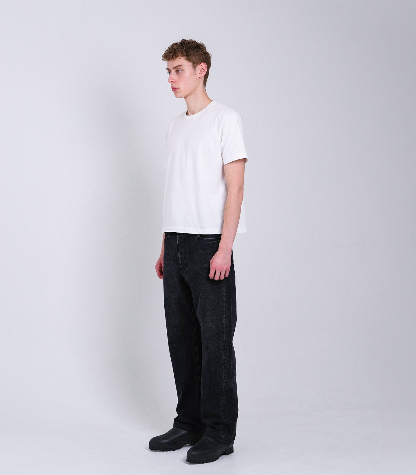 STRAIGHT JEAN TROUSERS - BLACK – TANAKA