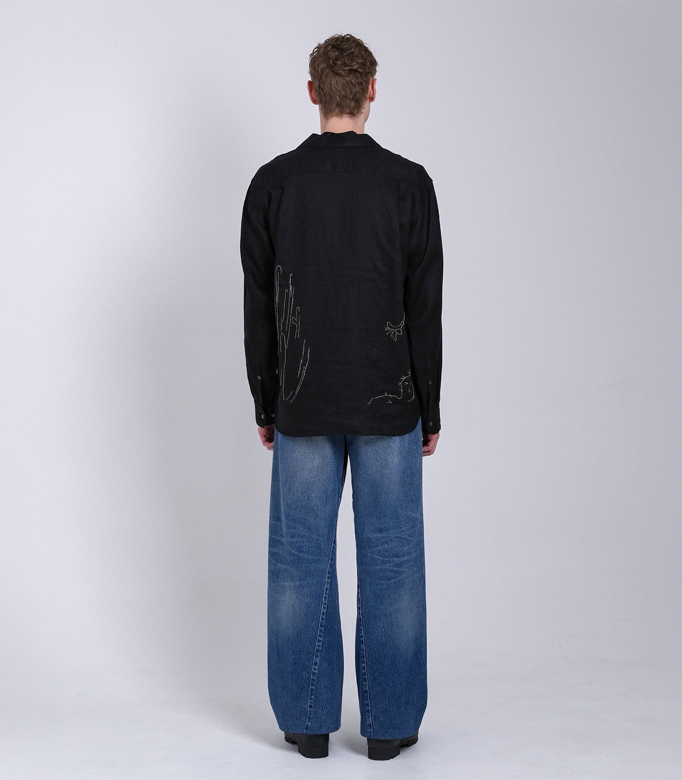 THE SHIRTS - BLACK LINEN (EMBROIDERY) - TANAKA