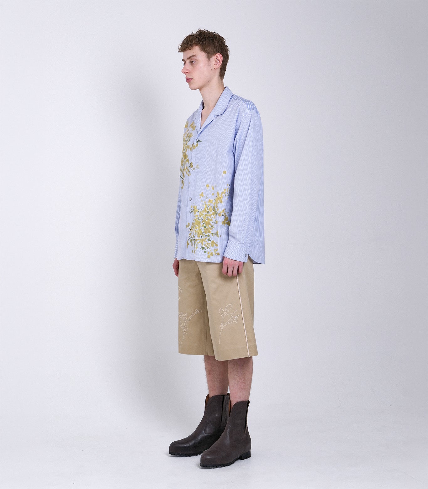 THE SHORTS - KHAKI (EMBROIDERY) - TANAKA