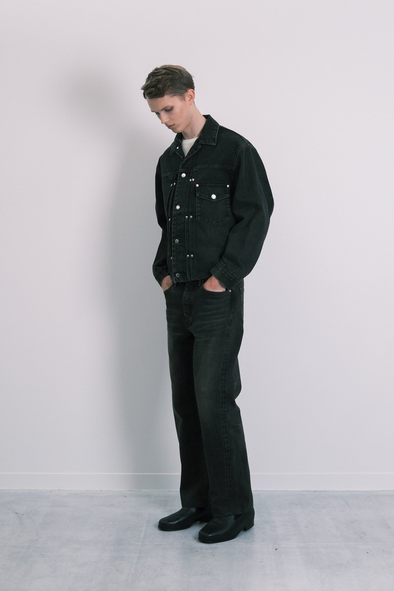 THE JEAN JACKET - DUSTY BLACK