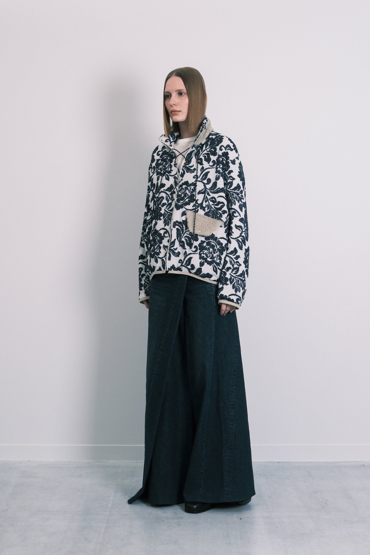 FLEECE JACKET - INDIGO FLOWER