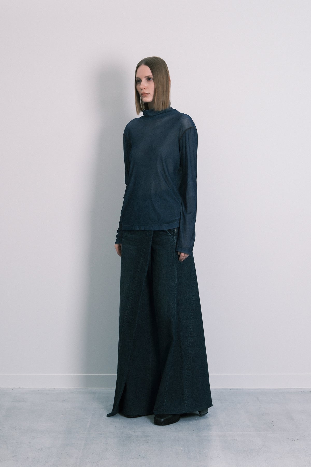 TURTLE NECK TEE - BLUE - TANAKA