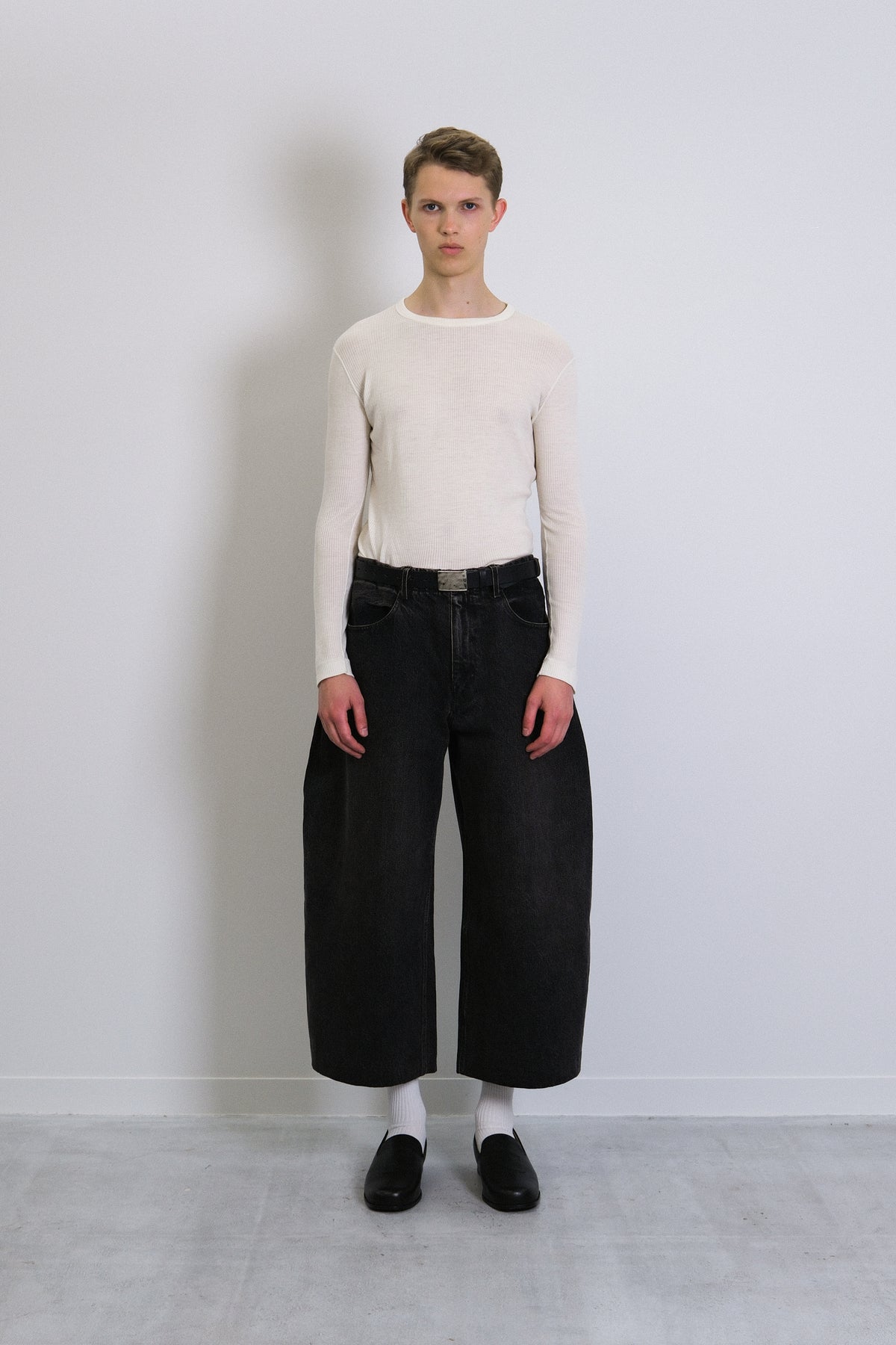 WIDE CROPPED JEANS - PINKY BLACK - TANAKA