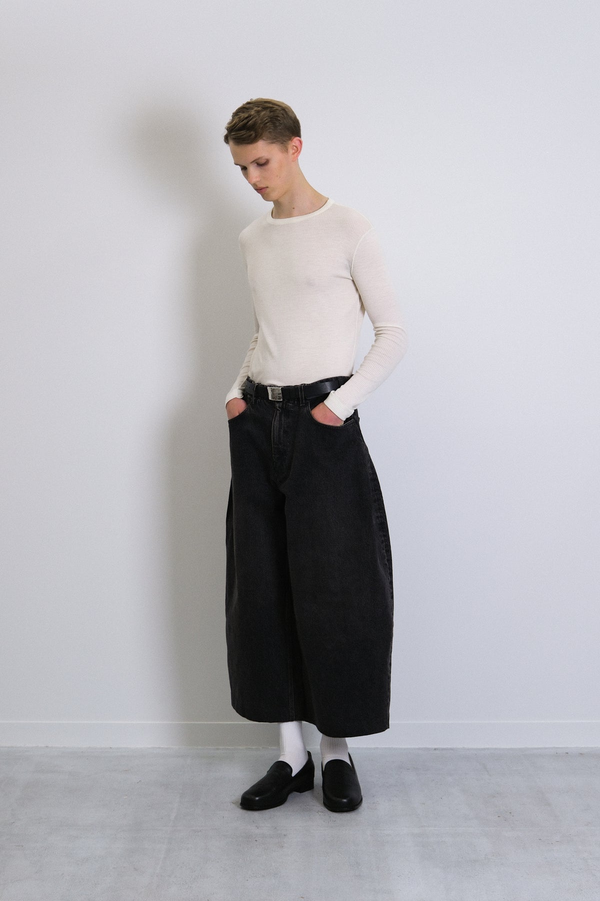 WIDE CROPPED JEANS - PINKY BLACK - TANAKA