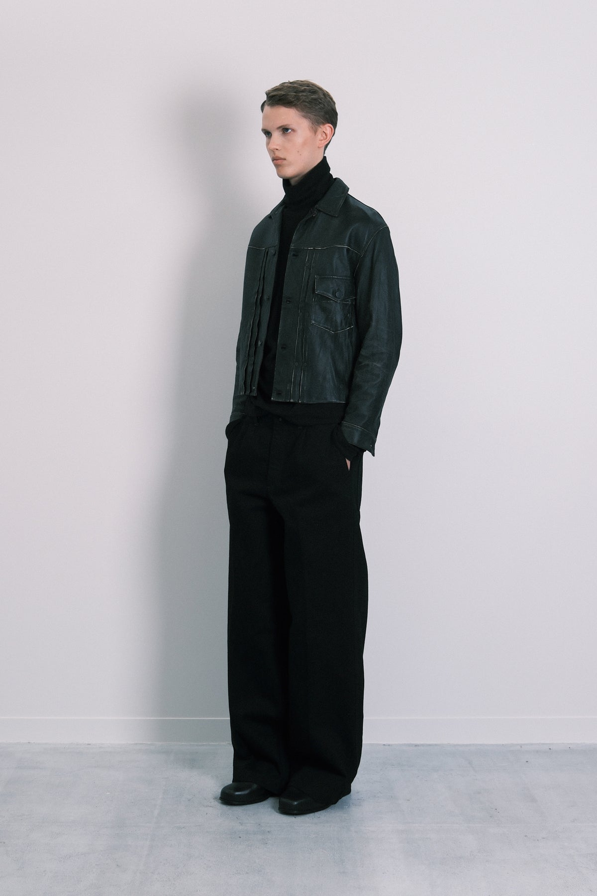 LEATHER JEAN JACKET - BLACK