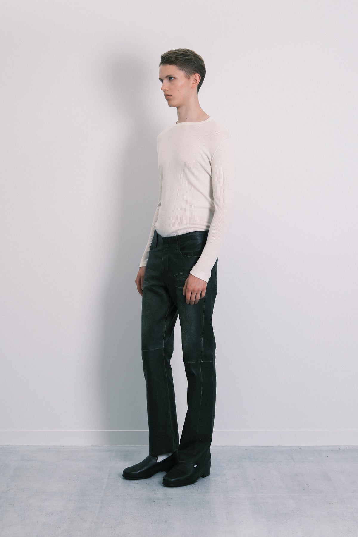 THE LEATHER TROUSERS - BLACK