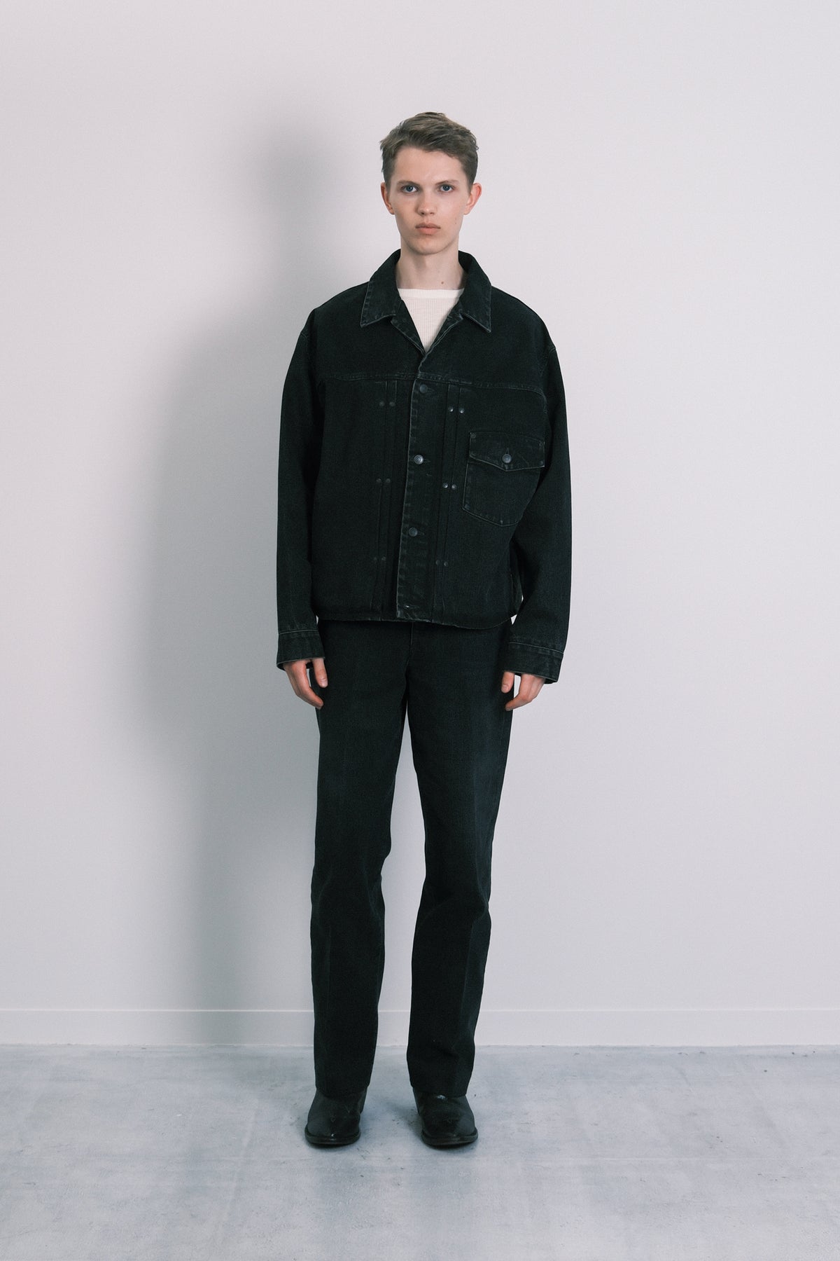 THE JEAN JACKET - BLACK