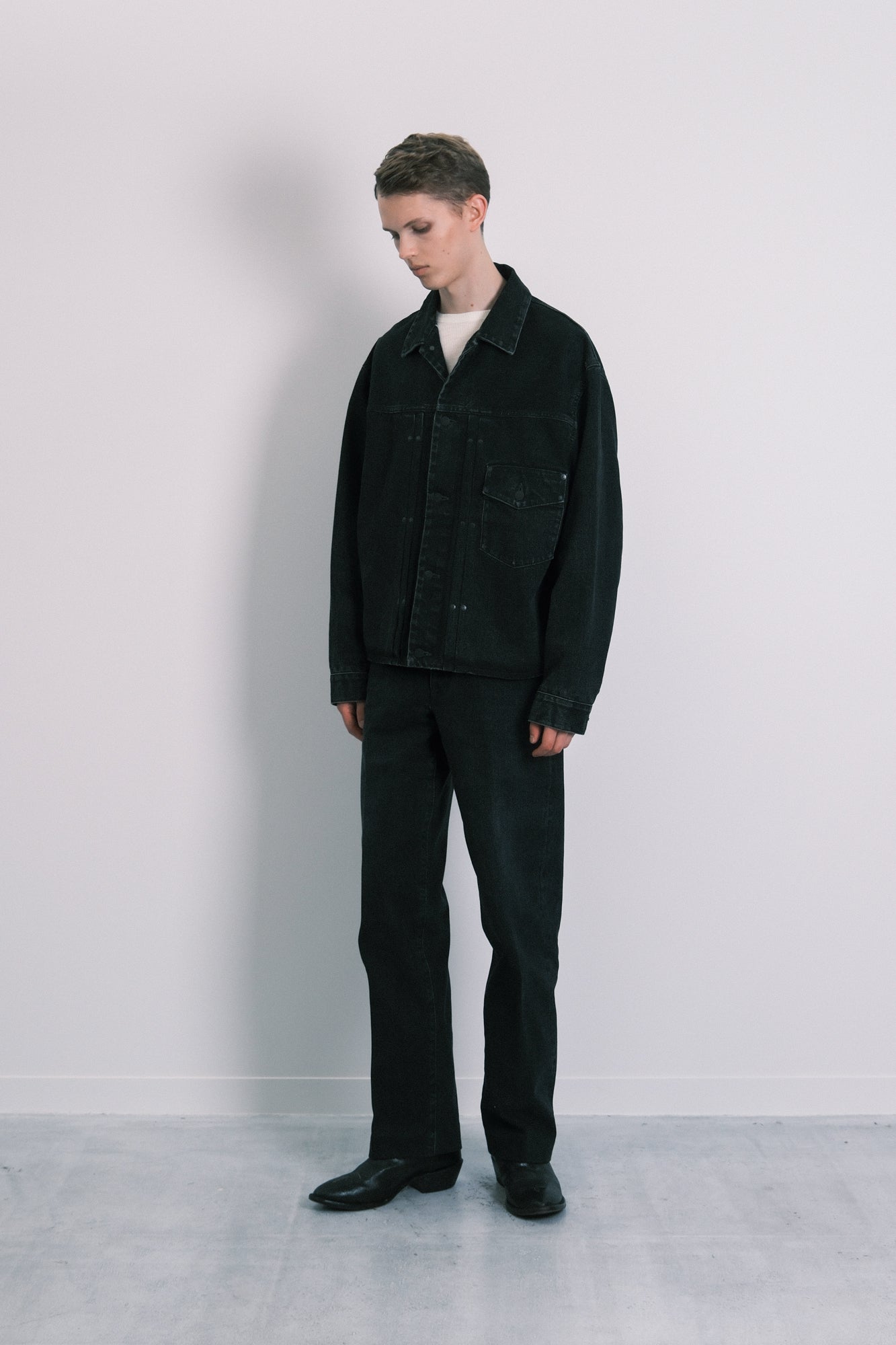 THE JEAN JACKET - BLACK