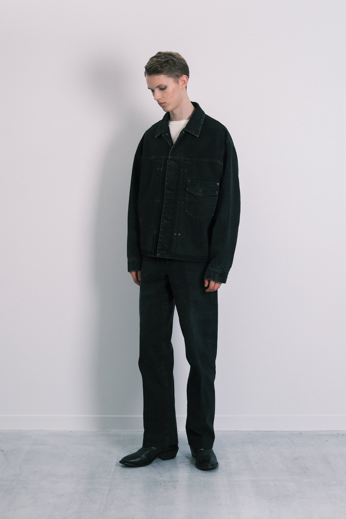 THE JEAN JACKET - BLACK