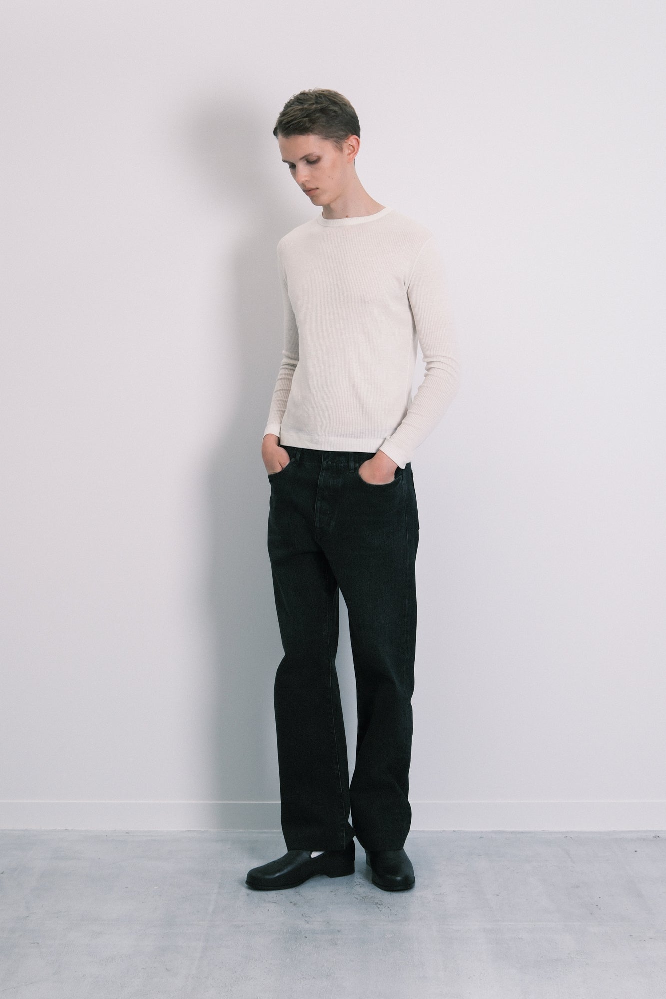 NEW CLASSIC JEAN TROUSERS - BLACK NEW CLASSIC JEAN TROUSERS - BLACK