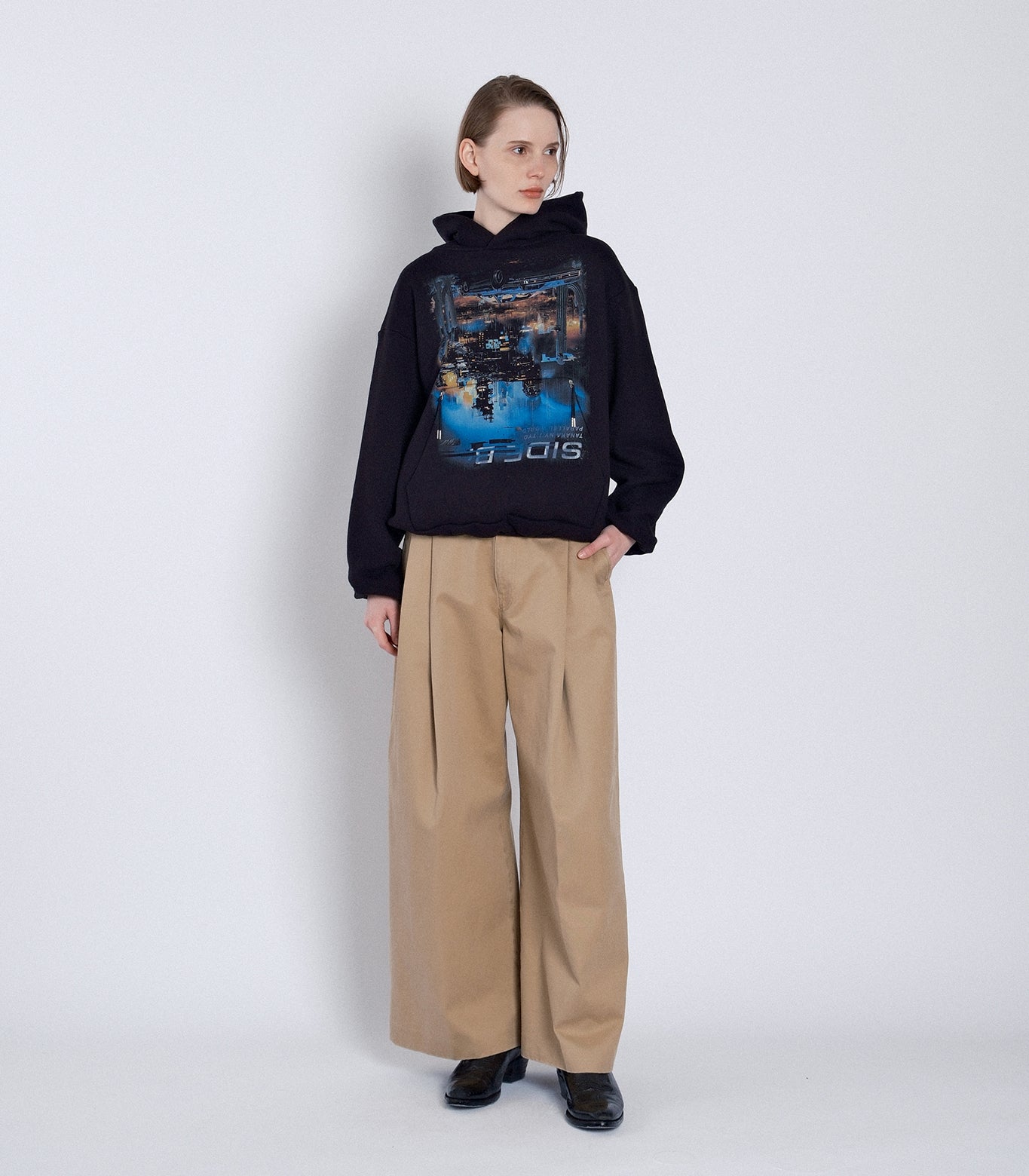 THE SWEAT HOODIE - BLACK