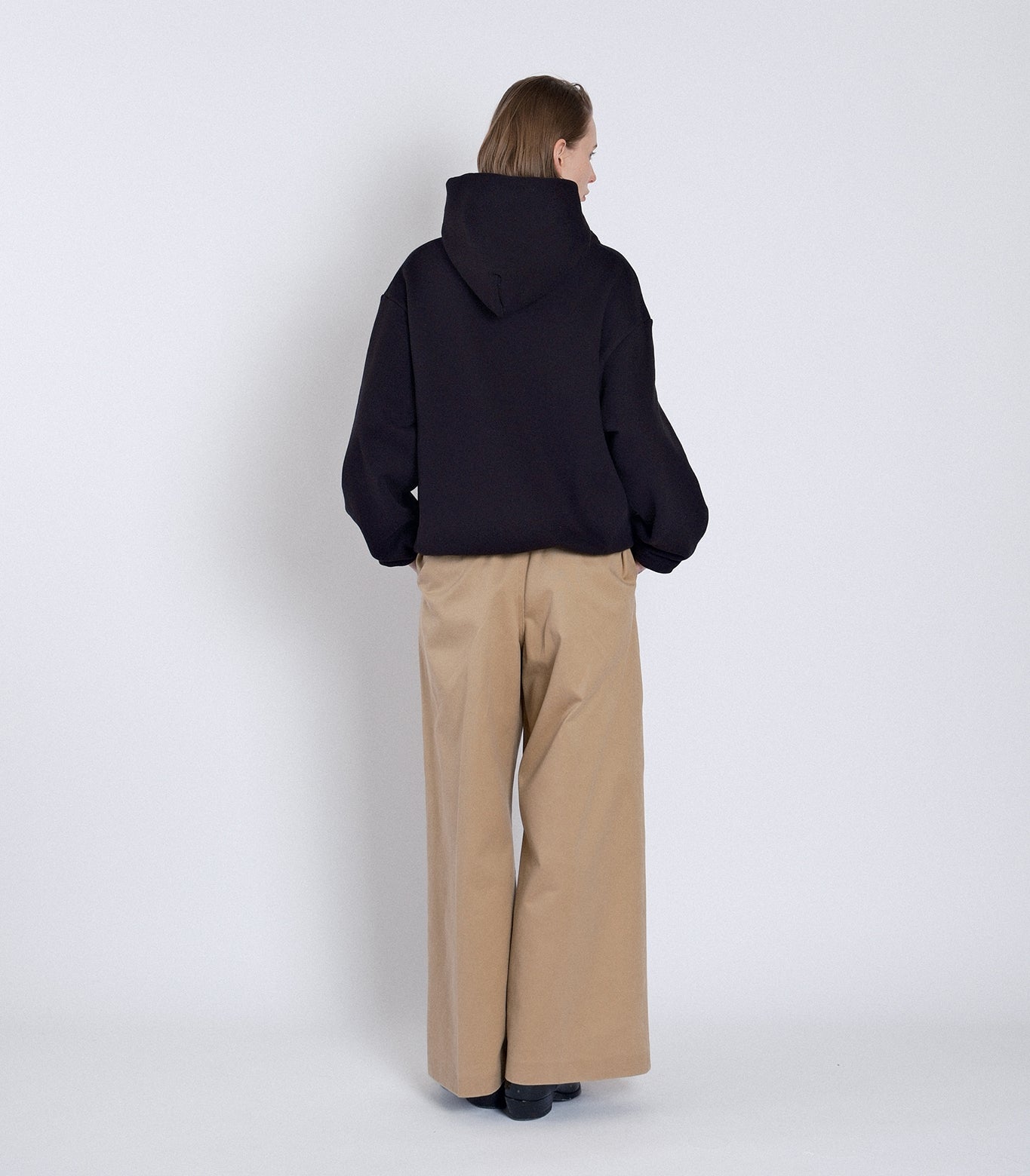 THE SWEAT HOODIE - BLACK