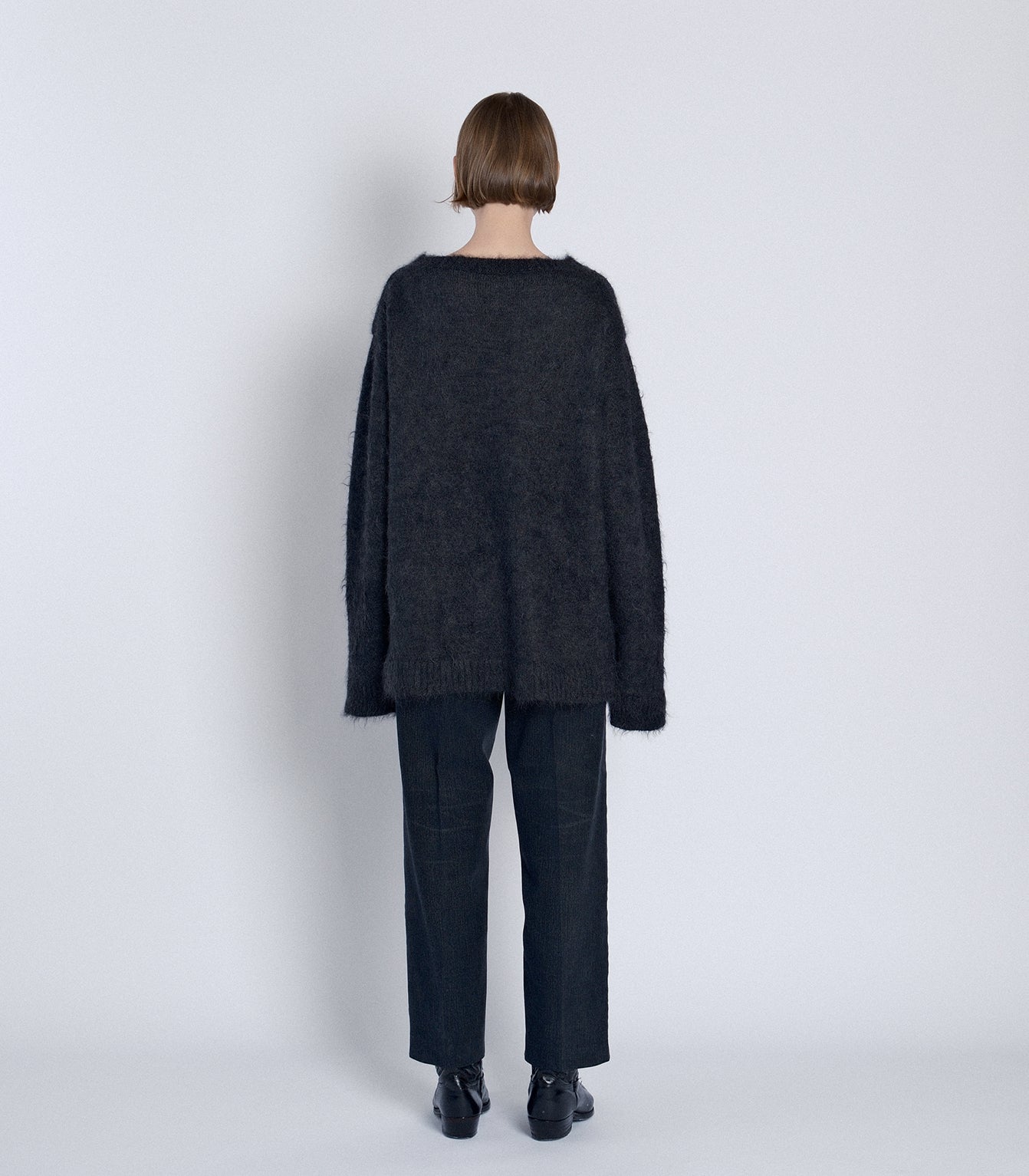 SHAGGY SWEATER - CHARCOAL